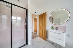 Bathroom angle 2- click for photo gallery